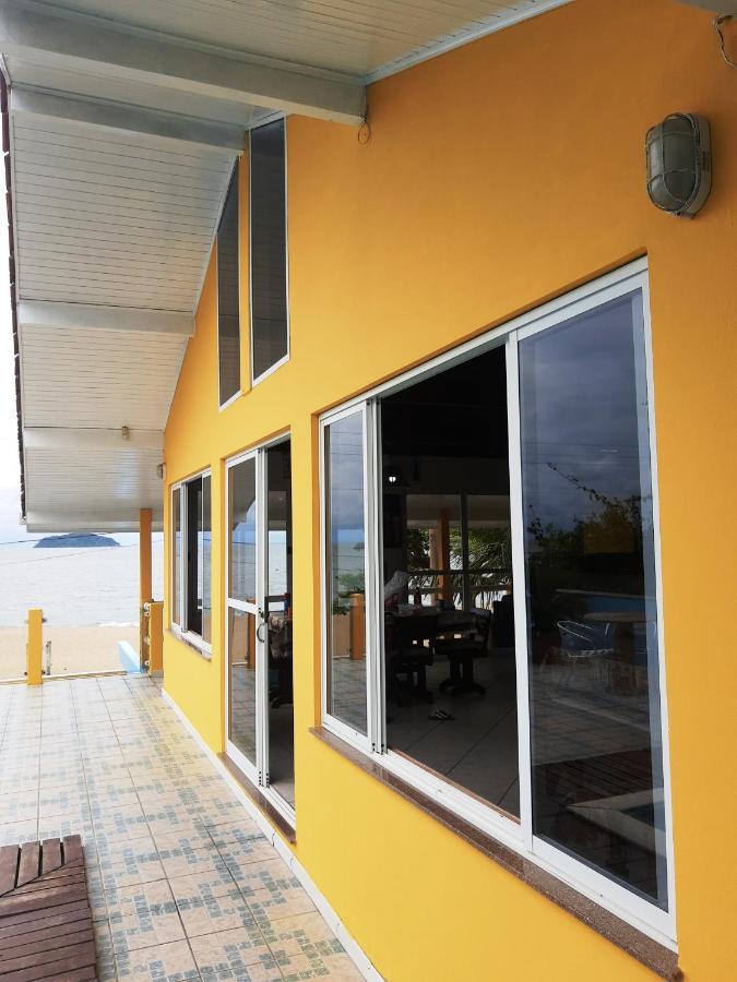Mansao Ouro Verde Vlc Frente Para O Mar Com Piscina Piçarras Екстериор снимка