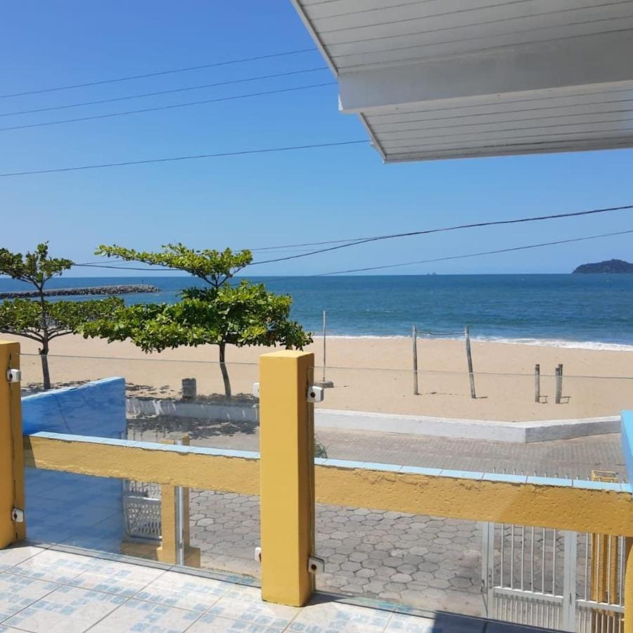 Mansao Ouro Verde Vlc Frente Para O Mar Com Piscina Piçarras Екстериор снимка