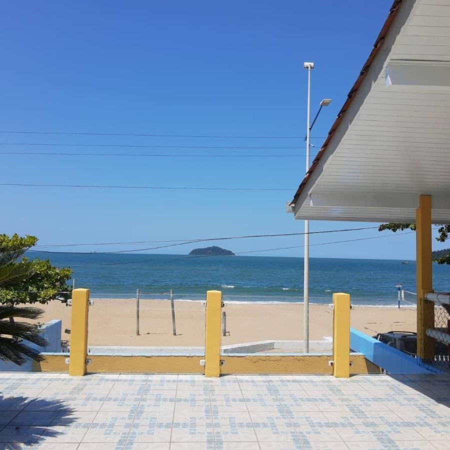 Mansao Ouro Verde Vlc Frente Para O Mar Com Piscina Piçarras Екстериор снимка